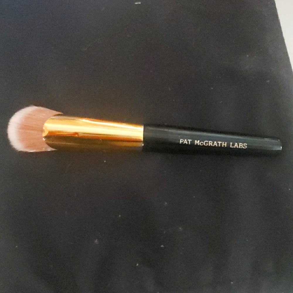 Pat Mcgrath brush